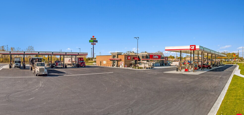 More Photos Of 6579 Garringer-Edgefield rd, Jeffersonville Convenience Store For Sale