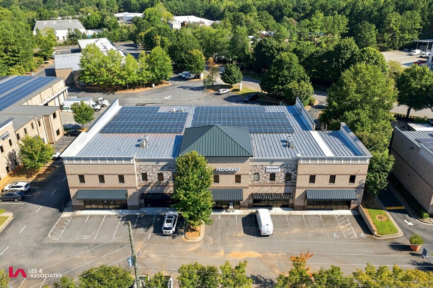 More Photos Of 3665 Swiftwater Park Dr, Suwanee Showroom For Lease
