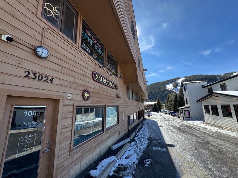 More Photos Of 23024 US Highway 6, Keystone Office For Sale