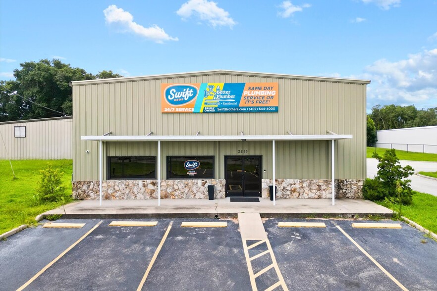 Primary Photo Of 2215 Griffin Rd, Leesburg Warehouse For Lease