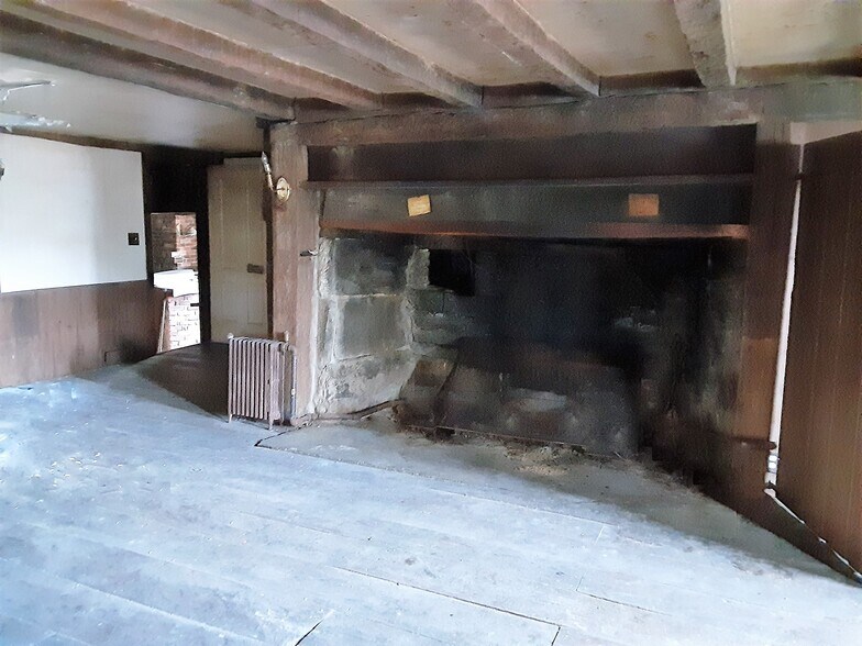 More Photos Of 329 Kent Rd, New Milford Apartments For Sale
