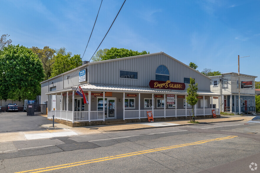 Primary Photo Of 658 N Main St, Brockton General Retail For Lease