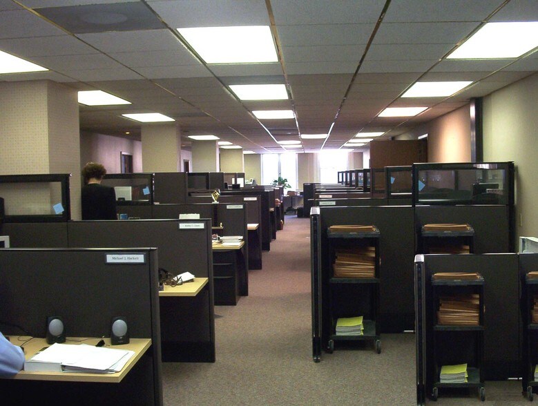 More Photos Of 505-511 5th St, Sioux City Office For Sale