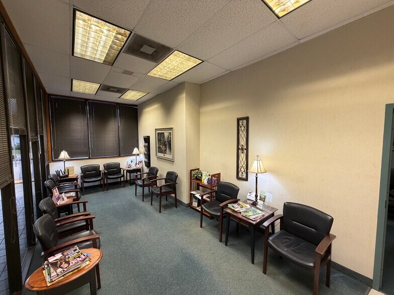 More Photos Of 107 Kingsway Rd, Brandon Medical For Sale
