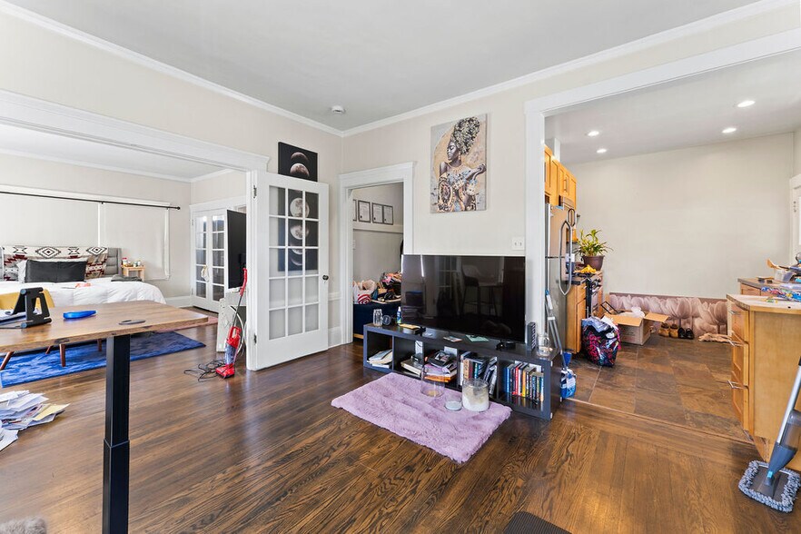 More Photos Of 646 42nd, Oakland Apartments For Sale