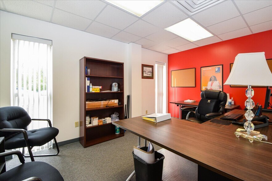 More Photos Of 103 Duncan Ln, Radford Distribution For Lease