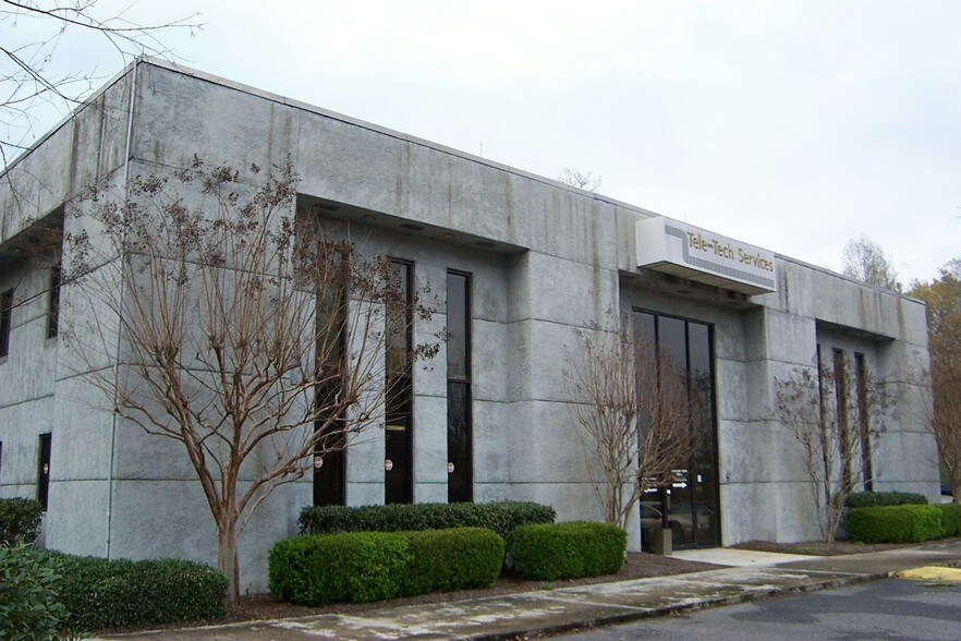 More Photos Of 500 Oakbrook Ln, Summerville Office For Lease