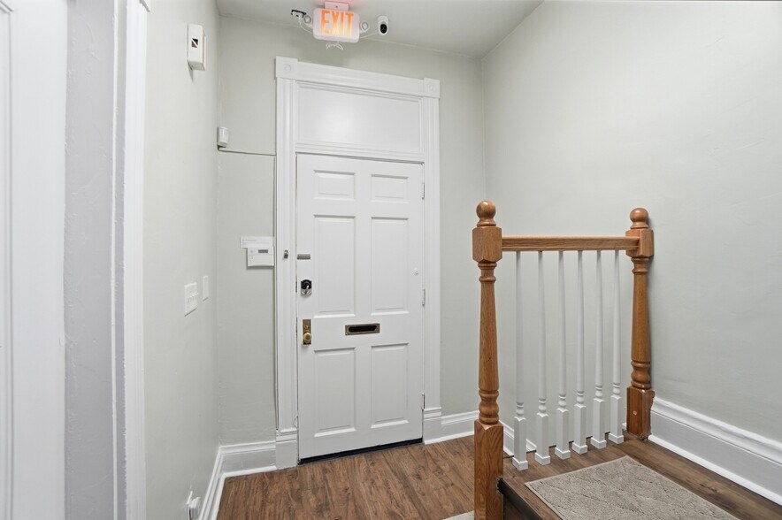 More Photos Of 2337 Victory Pky, Cincinnati Office Residential For Sale