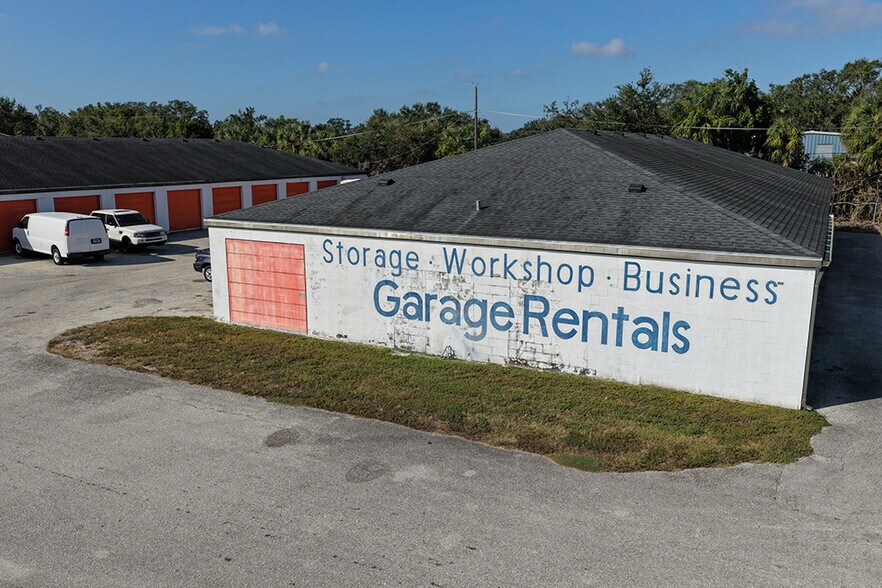More Photos Of 1326 37th Ave, Bradenton Self Storage For Sale