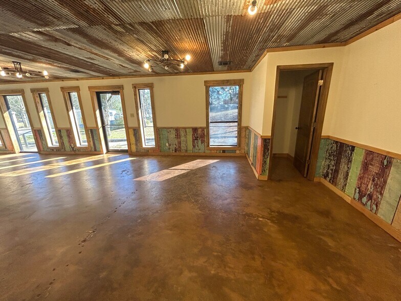 More Photos Of 505 N Washington St, Farmerville Office For Lease