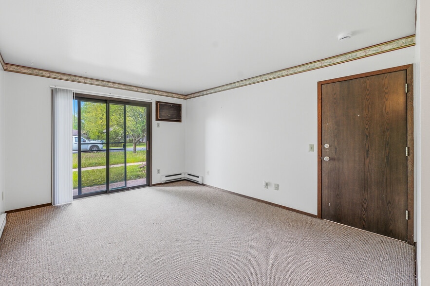 More Photos Of 228 Enterprise St, Stockbridge Apartments For Sale