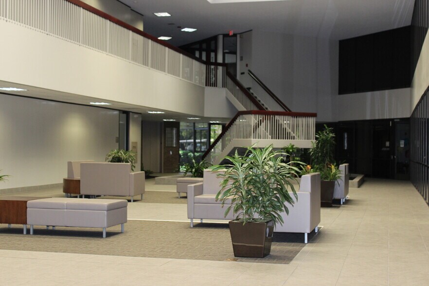 More Photos Of 15835 Park Ten Place Dr, Houston Office For Sale