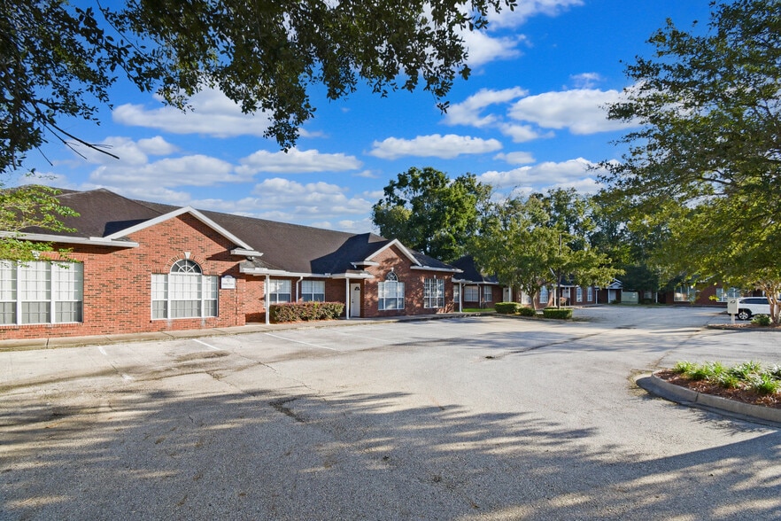 More Photos Of 5911 Timuquana Rd, Jacksonville Medical For Lease