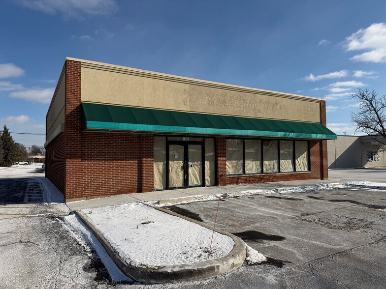 More Photos Of 837 S Westmore Ave, Lombard Unknown For Lease