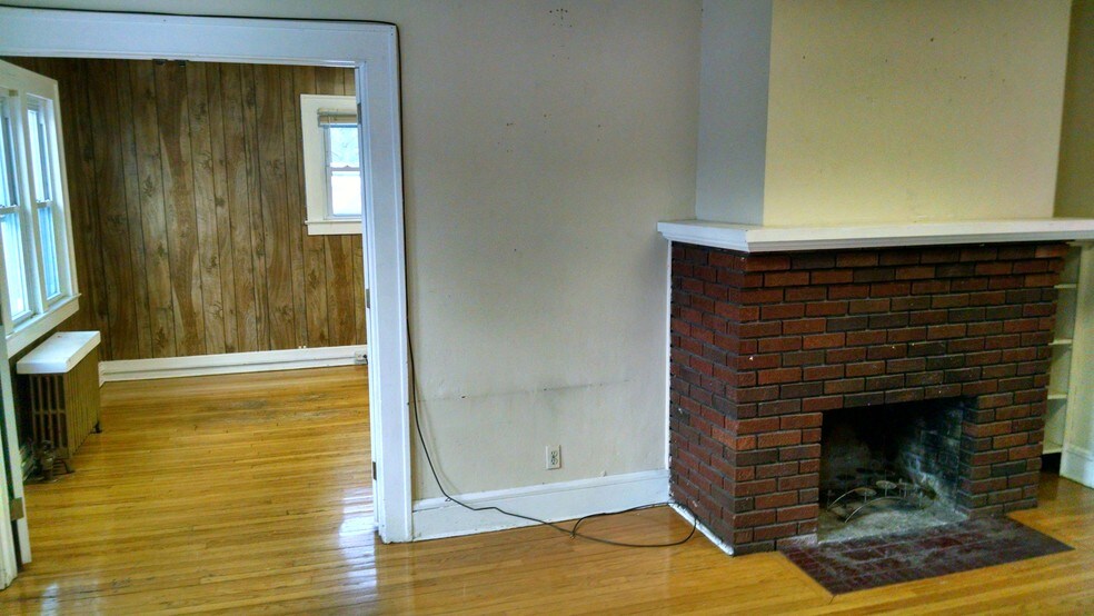 More Photos Of 47 Spring St, Ramsey Medical For Sale