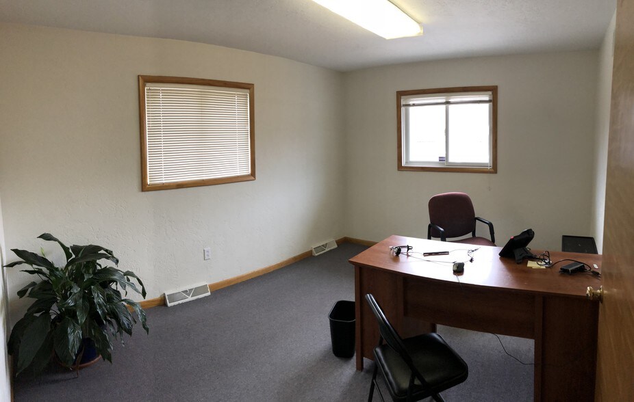 More Photos Of 14900 State Route 30, Irwin Office For Lease
