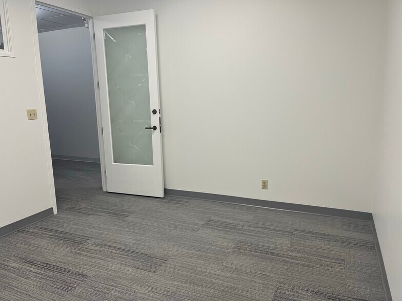 More Photos Of 185 W F St, San Diego Coworking Space