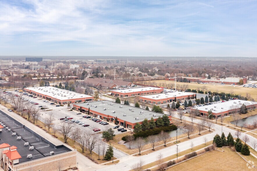 More Photos Of 1272 Bond St, Naperville Unknown For Lease