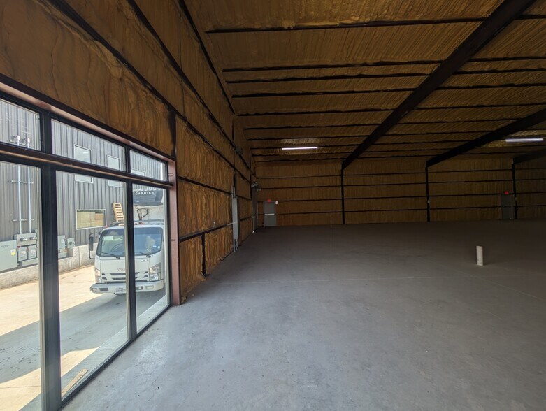 More Photos Of 185 Ninety Four, Taylor Industrial For Sale