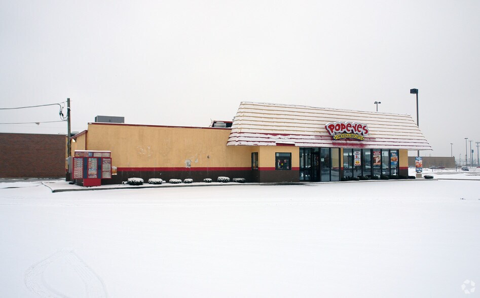 More Photos Of 4809 W 77th St, Burbank Fast Food For Sale