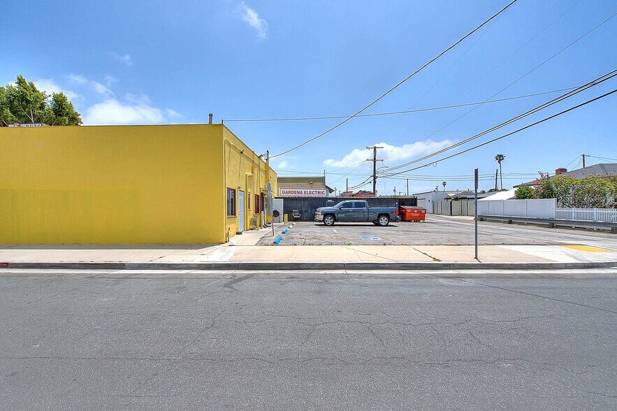 More Photos Of 14901 S Western Ave, Gardena Freestanding For Lease