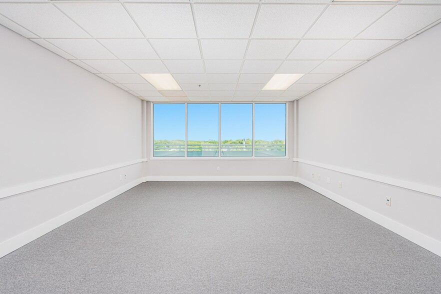 More Photos Of 55 Inlet Harbor Rd, Ponce Inlet Office Residential For Sale