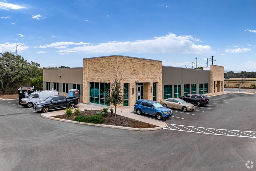 More Photos Of 19106 N Highway 281, San Antonio Medical For Lease