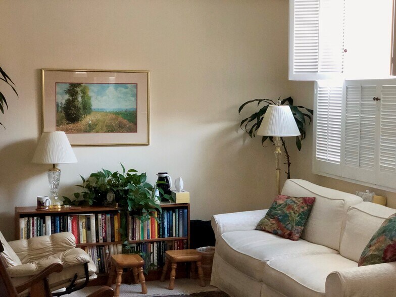 More Photos Of 1312-1316 Westwood Blvd, Los Angeles Research And Development For Sale