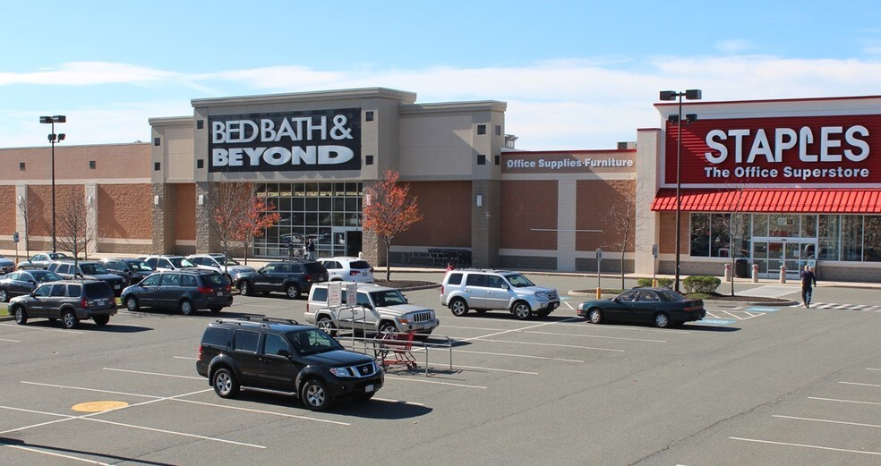 More Photos Of 200 Fortune Blvd, Milford Freestanding For Lease