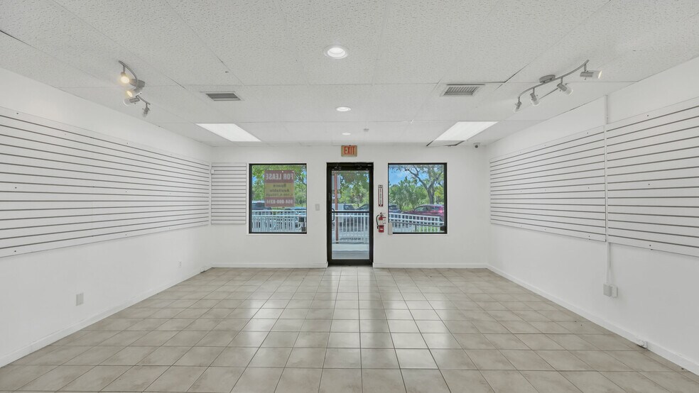 More Photos Of 7600 Wiles Rd, Coral Springs Unknown For Lease