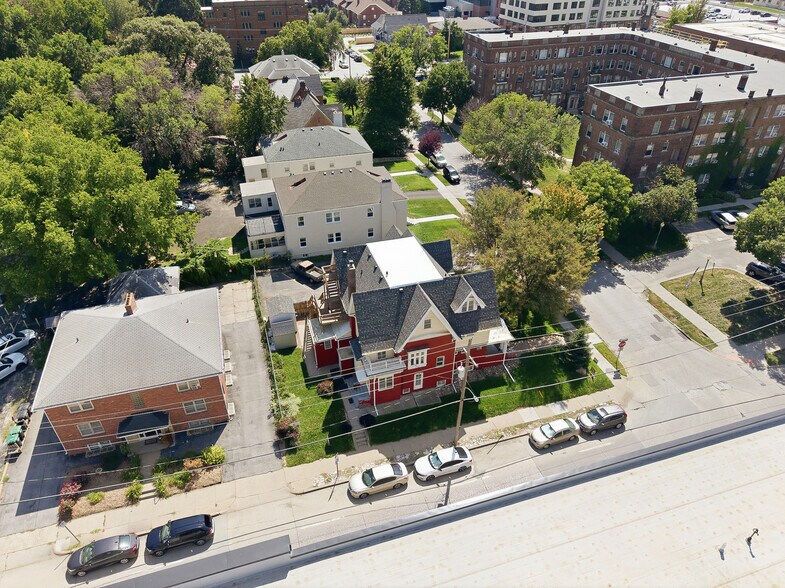 More Photos Of 401 S 38th Ave, Omaha Apartments For Sale