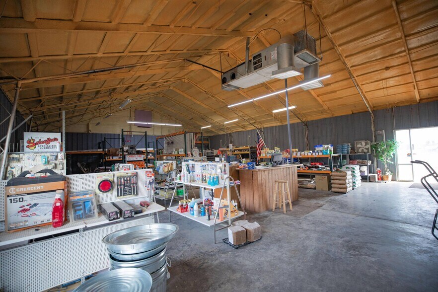 More Photos Of 9705 SE 1300th Rd, Humansville Industrial For Sale