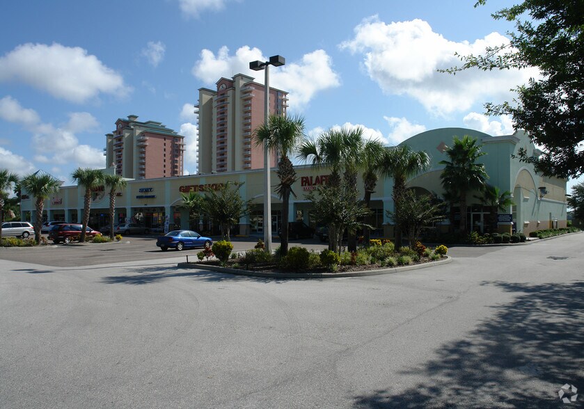 Primary Photo Of 13605 S Apopka Vineland Rd, Orlando Restaurant For Sale