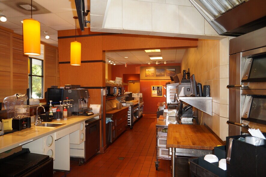 More Photos Of 1012 William Hilton Pky, Hilton Head Island Restaurant For Lease