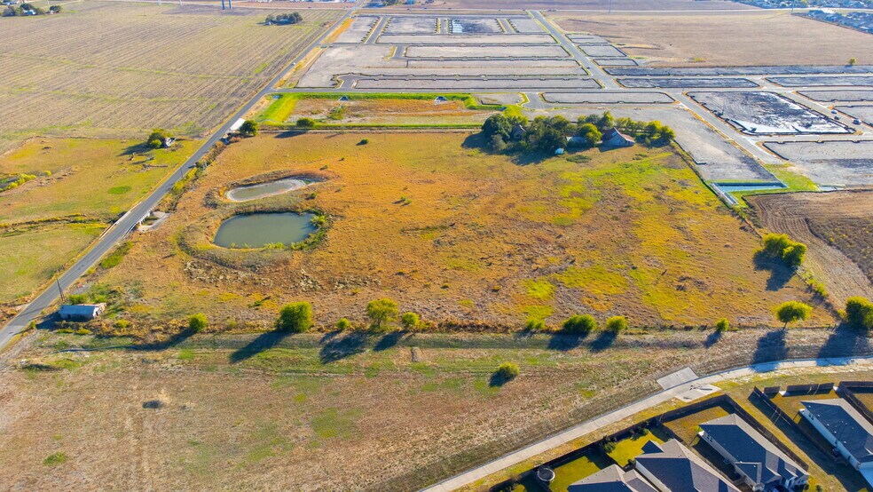 More Photos Of 2120 County Road 132, Hutto Land For Sale