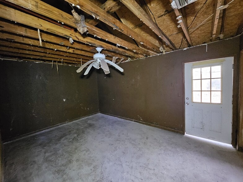 More Photos Of 11921 Caruso Dr, Panama City Assisted Living For Sale
