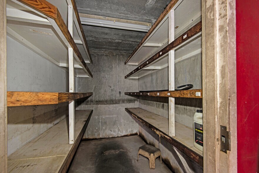 More Photos Of 3061 Gulf Breeze Pky, Gulf Breeze Carwash For Sale