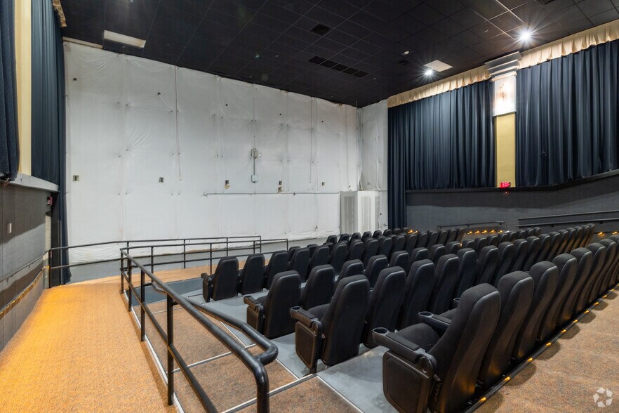 More Photos Of 3930 E Dupont Rd, Fort Wayne Movie Theatre For Sale