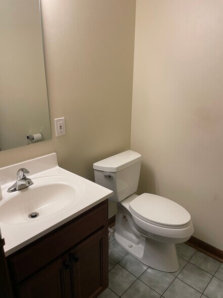 More Photos Of 600 McKnight Park Dr, Pittsburgh Office For Lease