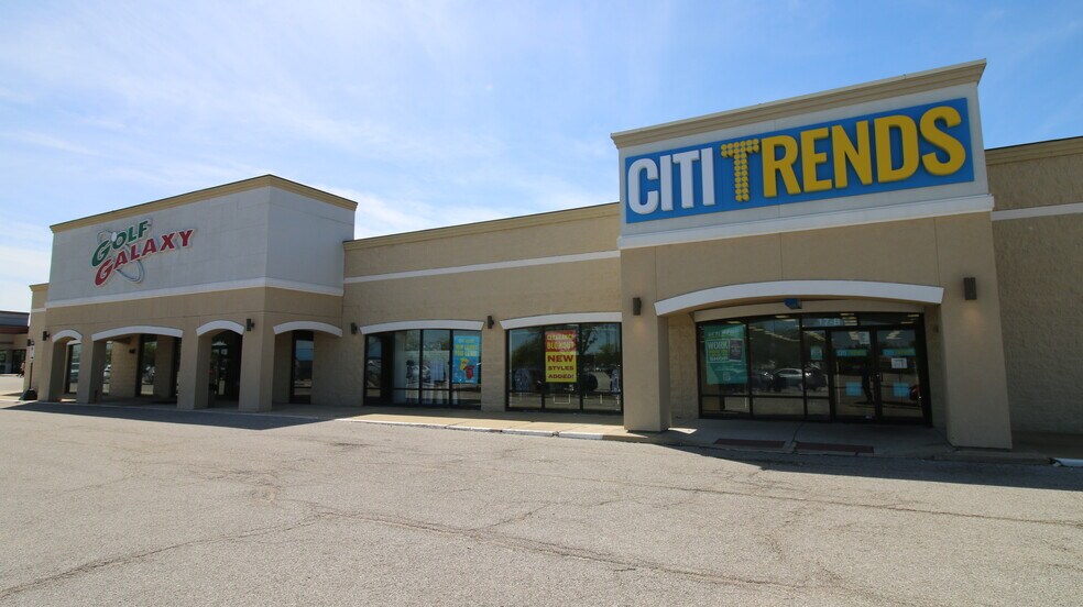 More Photos Of 1-125 Plaza Dr, Fairview Heights Storefront For Lease