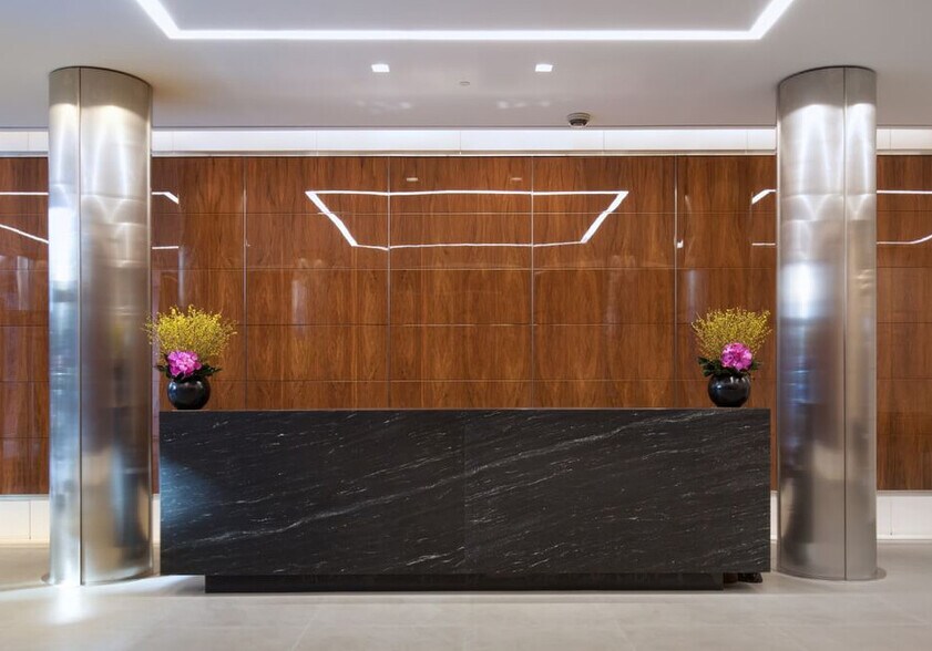 More Photos Of 1350 Avenue of the Americas, New York Office For Lease