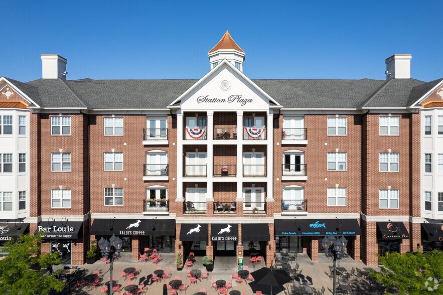 100 S Kirkwood Rd, Kirkwood, MO 63122 Retail For Lease