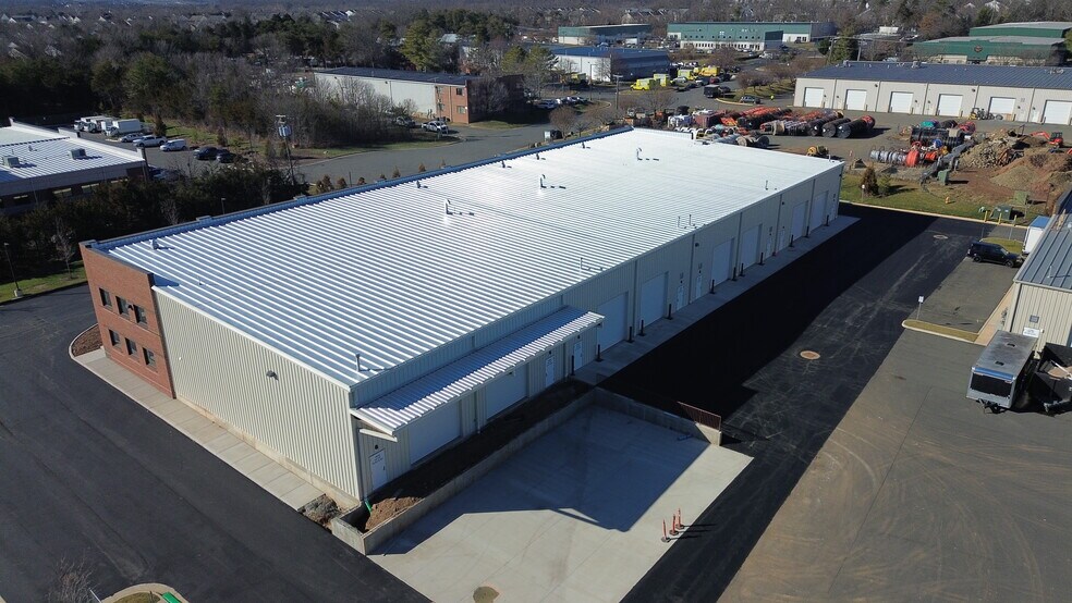 More Photos Of 11982 Wilton Meadows Ct, Manassas Warehouse For Lease