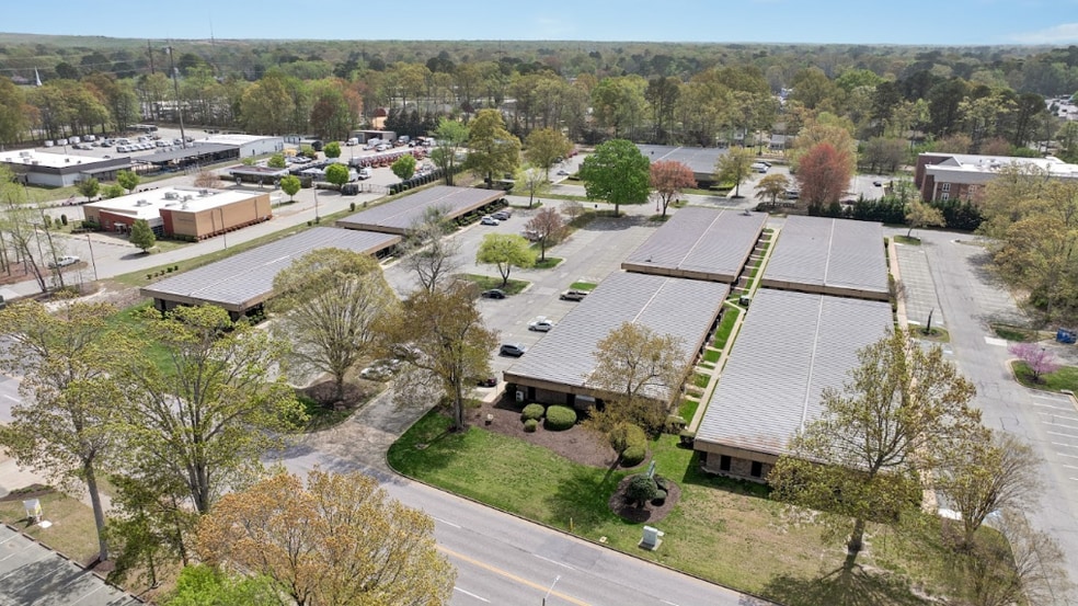 More Photos Of 739 Thimble Shoals Blvd, Newport News Office For Lease
