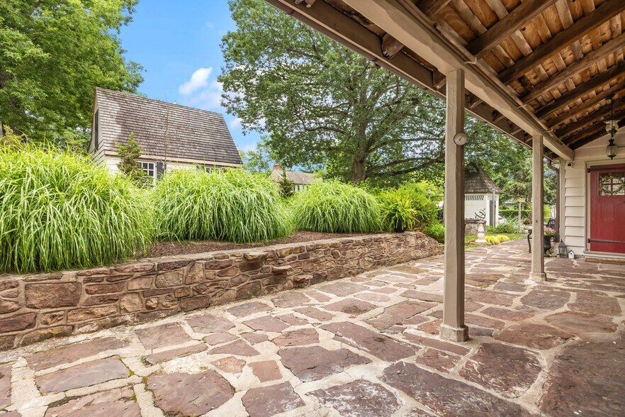 More Photos Of 111 S State St, Newtown Office Residential For Sale