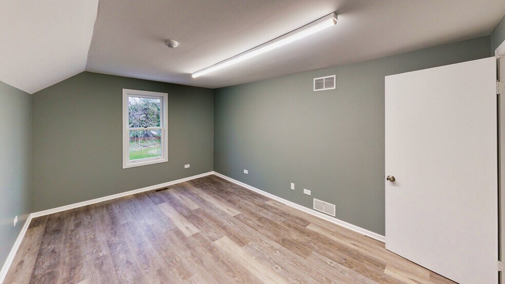 More Photos Of 1208 Lisle Plz, Lisle Medical For Lease