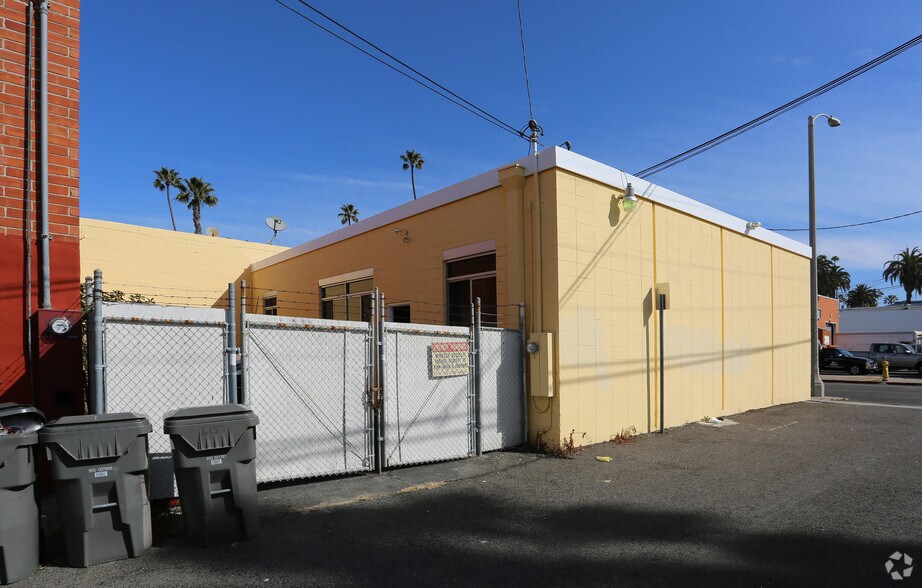 More Photos Of 615 Mission Ave, Oceanside Storefront For Sale