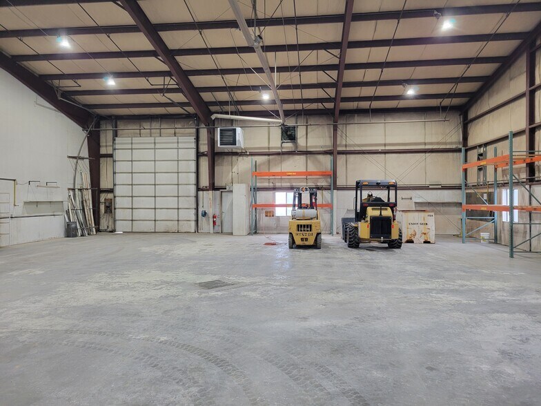 More Photos Of 500 NW Cherry Ln, Madras Industrial For Sale