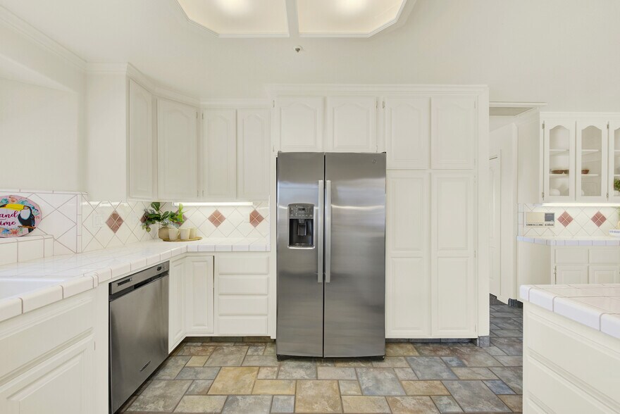 More Photos Of 5050 Melissa Ln, Vacaville Light Manufacturing For Sale