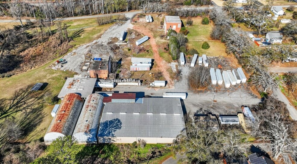 More Photos Of 500 Maplecroft St, Liberty Land For Lease